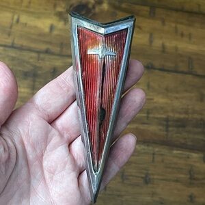 1972 Pontiac Lemans Front Header Emblem Badge
